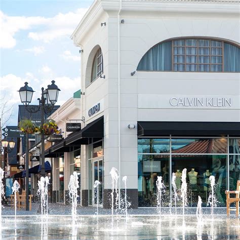 mcarthurglen outlet stores.